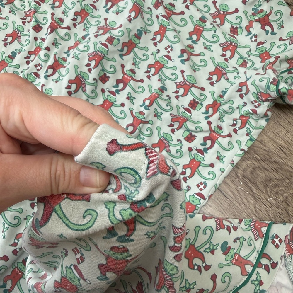 Roller Rabbit-‎ Holiday Monkey- Size small - Picture 5 of 6